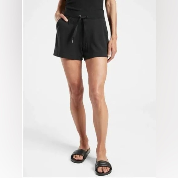 NWOT Athleta Balance 4” Shortie Black - Picture 1 of 5